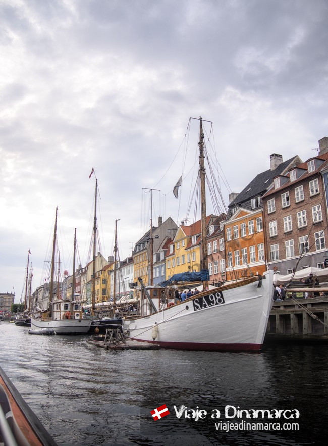 Nyhavn - Barcos atracados en el canal